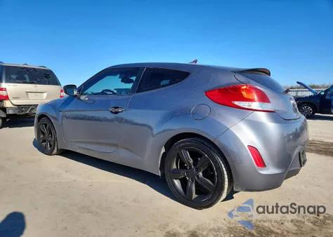 2012 Hyundai Veloster z USA, uszkodzony, nr VIN KMHTC6AD8CU078141